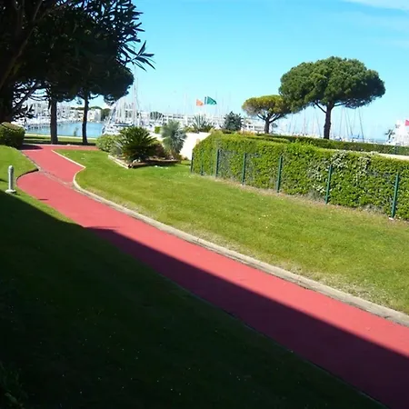 Apartment Spacieux 4 Pers Avec Terrasse A Port Camargue - Fr-1-731-147 *