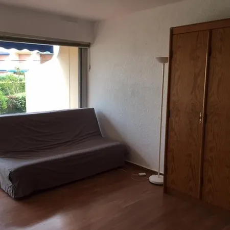 Apartment Spacieux 4 Pers Avec Terrasse A Port Camargue - Fr-1-731-147