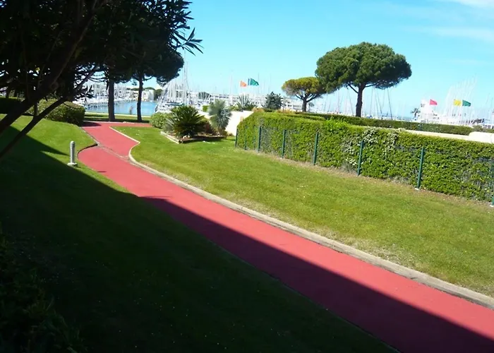 Apartament Spacieux 4 Pers Avec Terrasse A Port Camargue - Fr-1-731-147 *